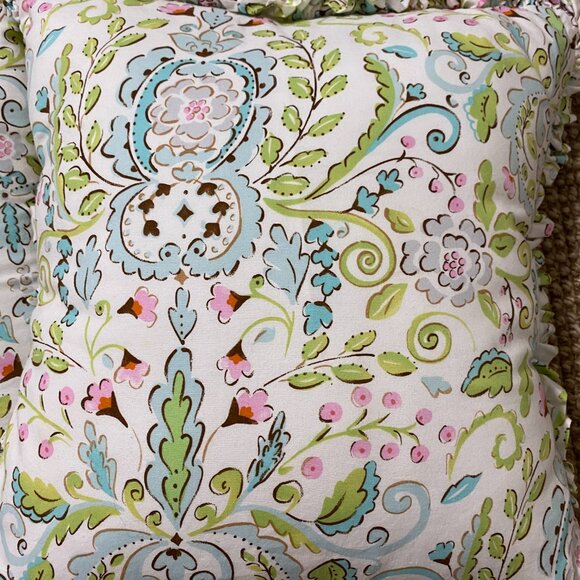 2 Decorative Throw Pillows - Picture 2 of 3